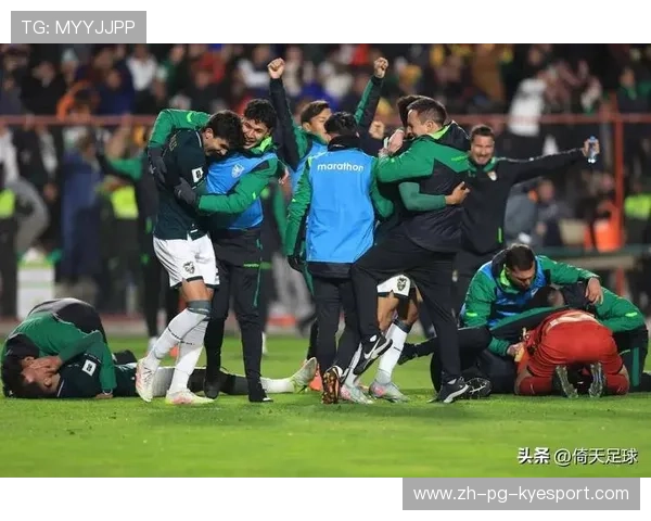 吉达联合防线失误致关键失球，吉达球场